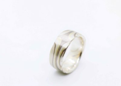 Mokume Gane Ring aus Silber, Palladium und Grüngold