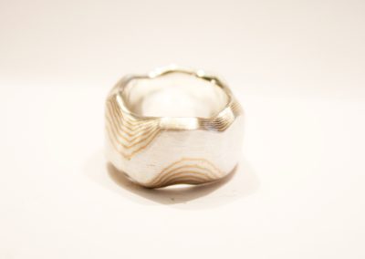 Mokume Gane Ring aus Silber und Kupfer