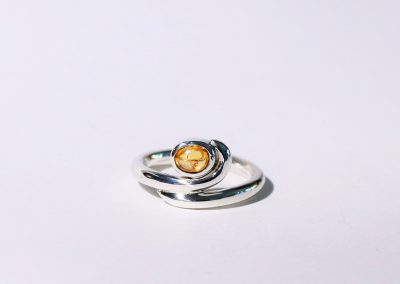 Ring aus Sterling-Silber mit Feueropal